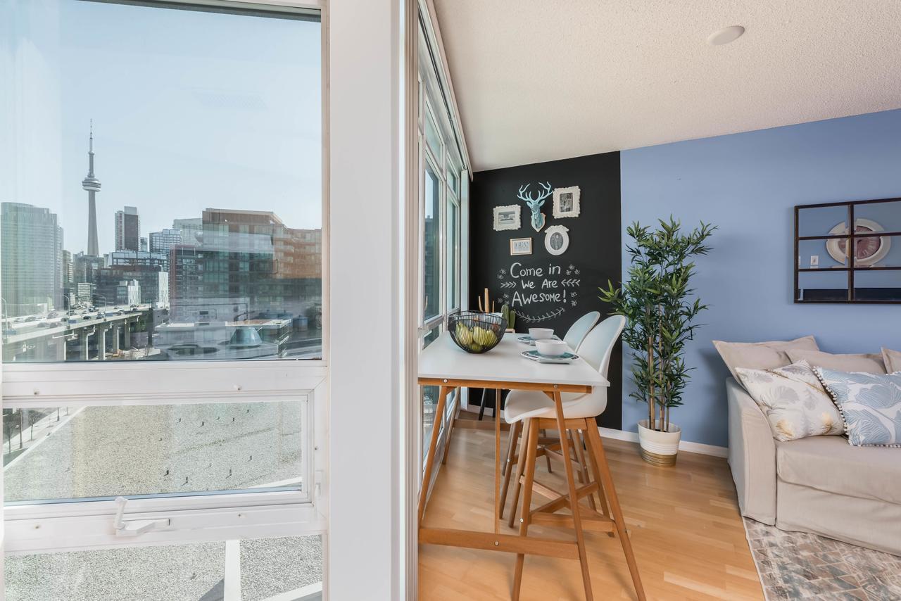Cityscape Condo In Fort York Toronto Bagian luar foto